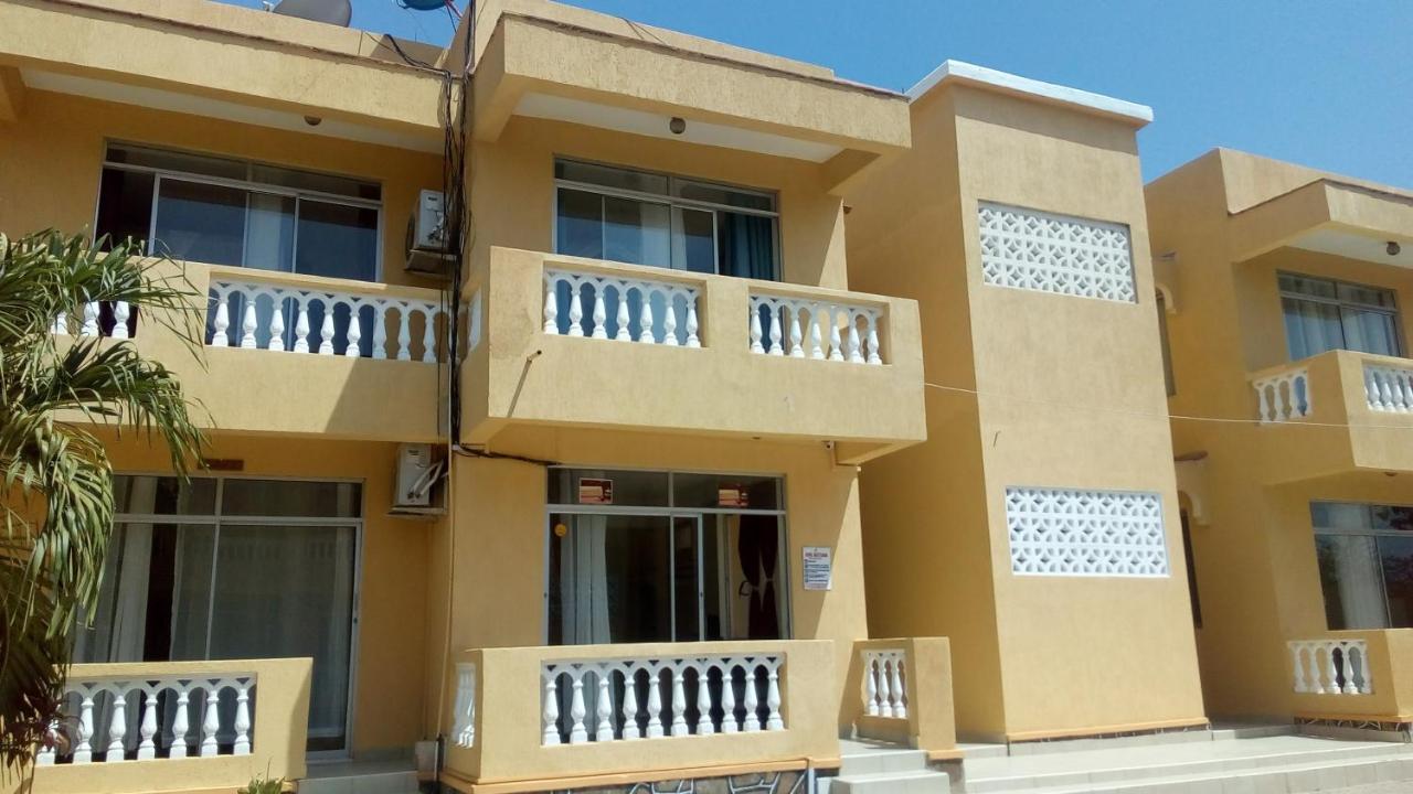 Pawenzi Serviced Apartments Mombassa Buitenkant foto