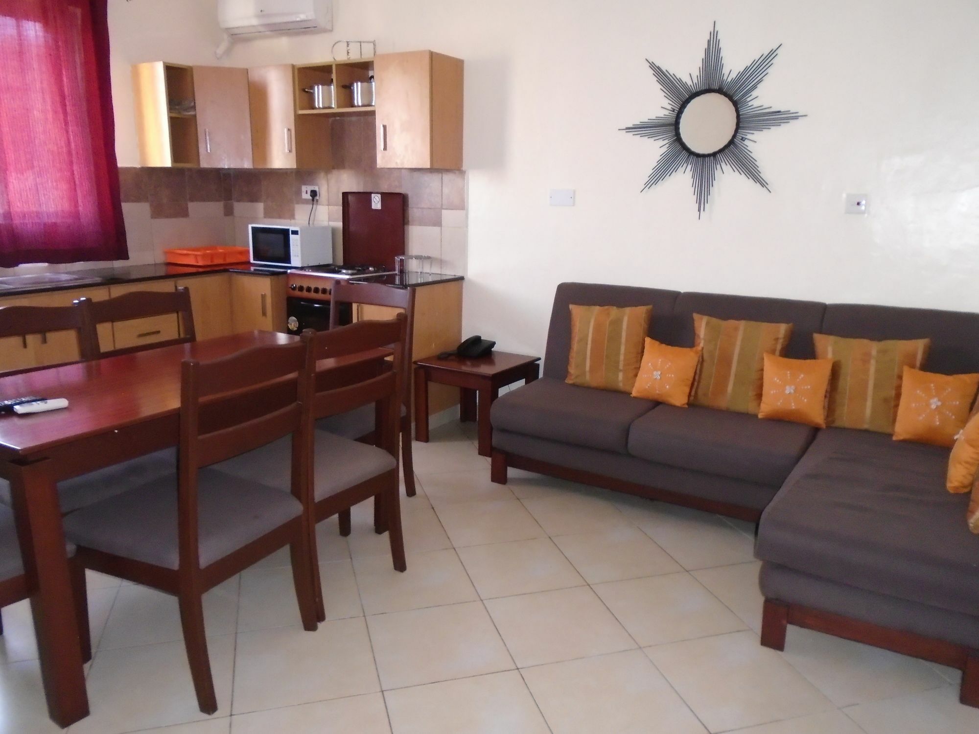 Pawenzi Serviced Apartments Mombassa Buitenkant foto